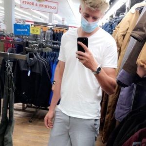 Meet your Posher, Brandon